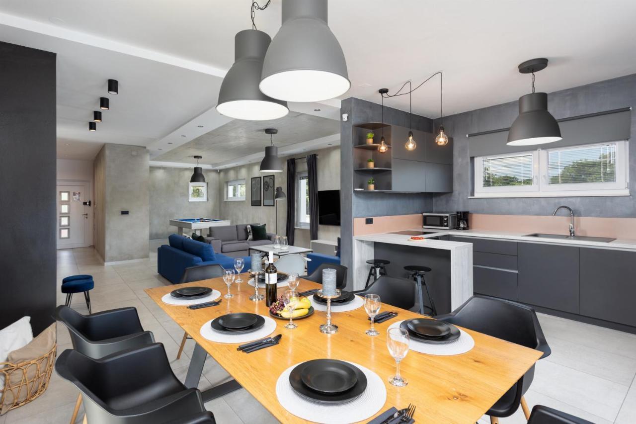 Villa Ovis Peresiji Экстерьер фото